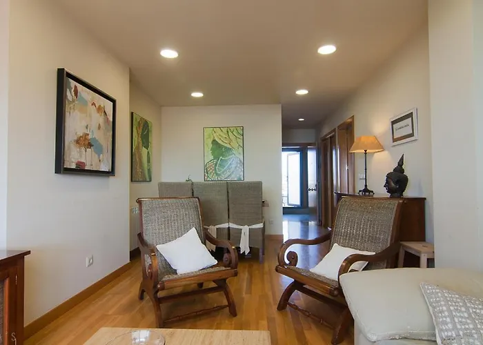 Lujoso Atico En Apartment